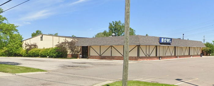 Woodhaven Bowl-A-Rama (Woodhaven Lanes) - 2019 Street View